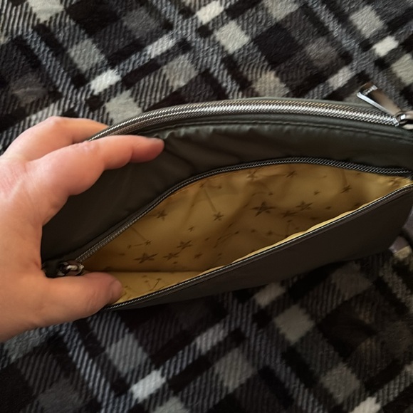 LUG Halfpipe Zip RFID Wristlet Wallet - Picture 4 of 10